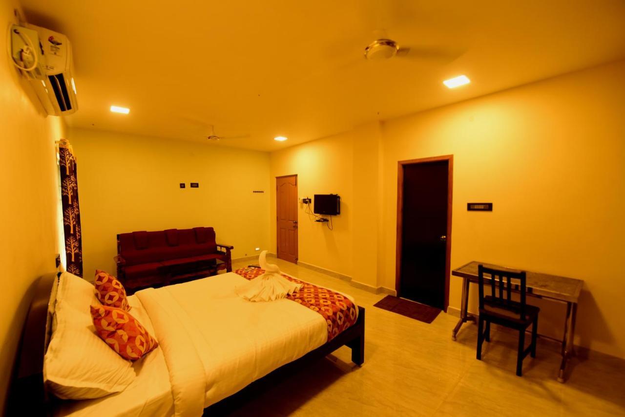 Alexa Home Stay Tirupati Esterno foto