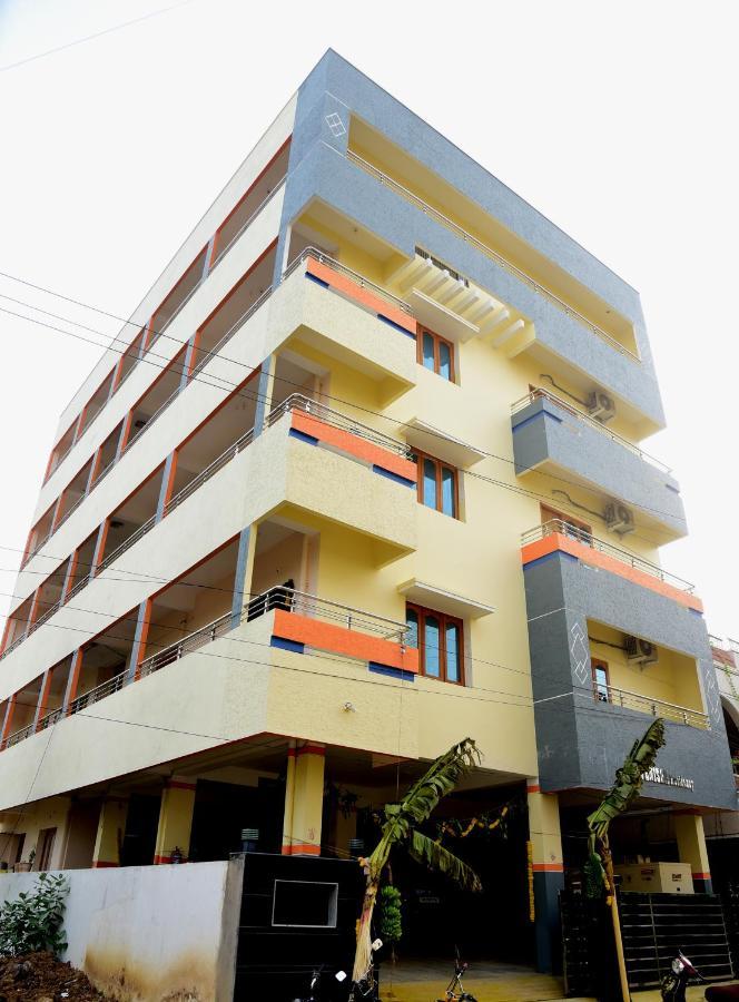 Alexa Home Stay Tirupati Esterno foto